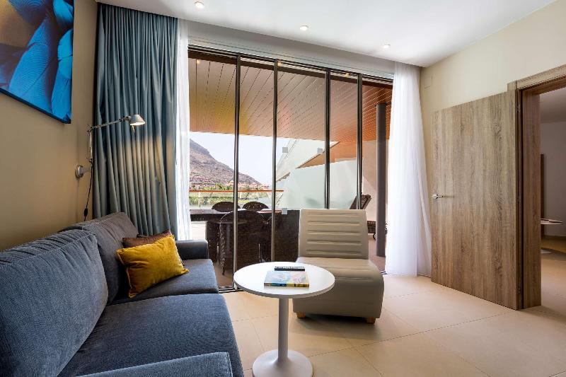 Radisson Blu Resort & Spa Gran Canaria Mogan - Oda