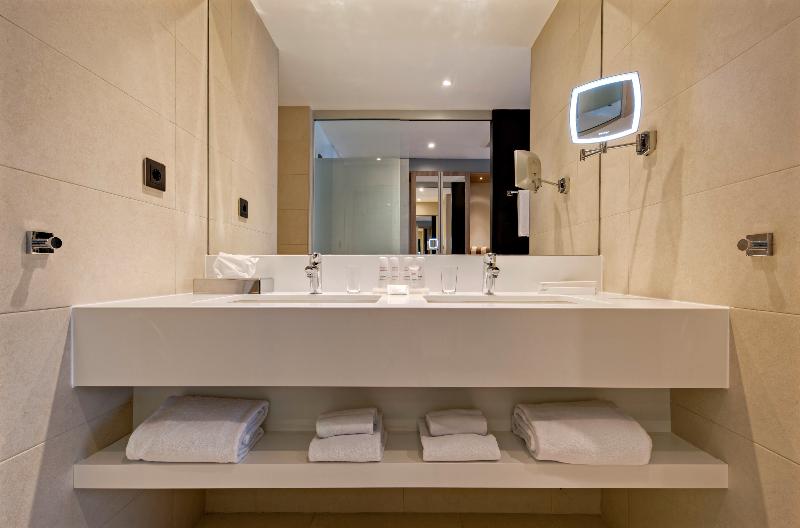 Radisson Blu Resort & Spa Gran Canaria Mogan - Oda
