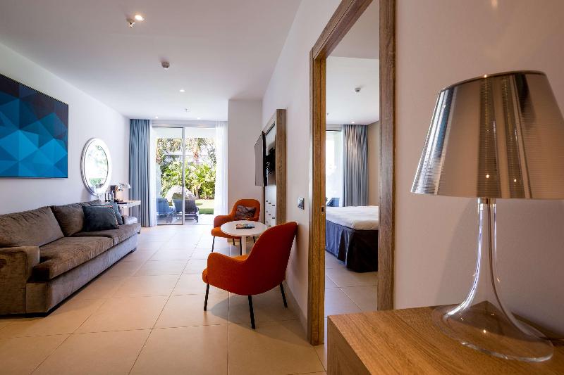 Radisson Blu Resort & Spa Gran Canaria Mogan - Oda