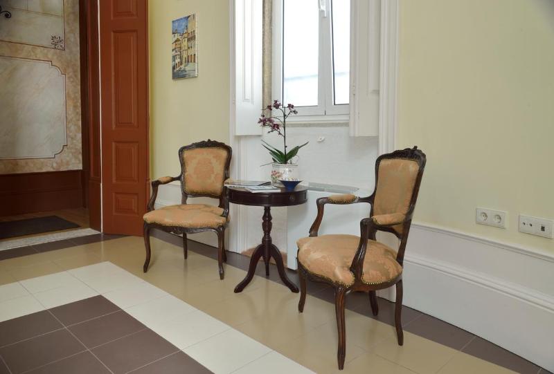 Dukes Corner Guest House - Lobi