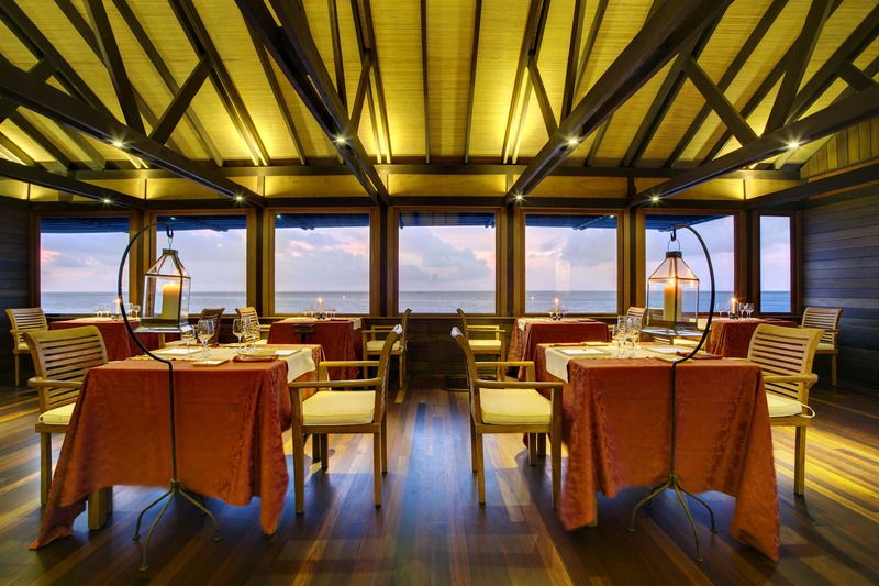 Gangehi Island Resort & Spa Maldive - Restoran