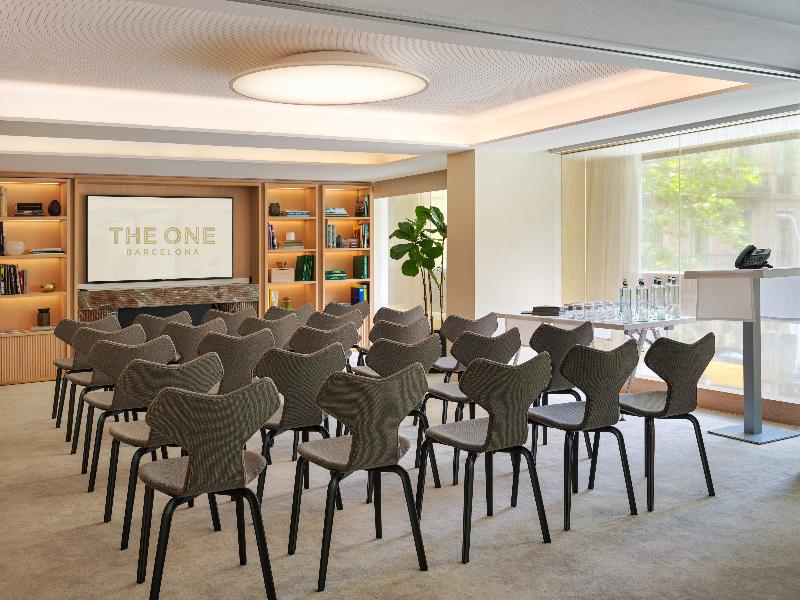 The One Barcelona - Toplantı