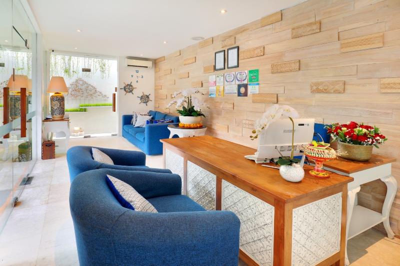 Aleva Villa by Ini Vie Hospitality - Lobi