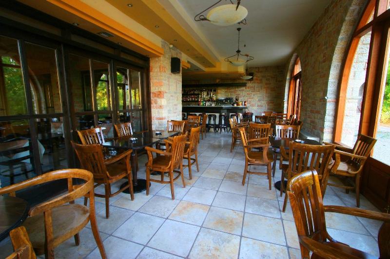 Mont Helmos - Bar