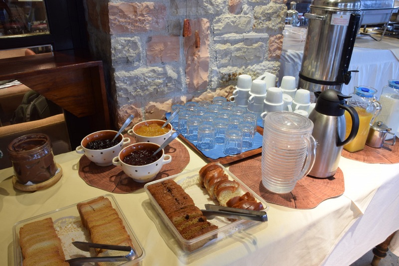 Mont Helmos - Restoran