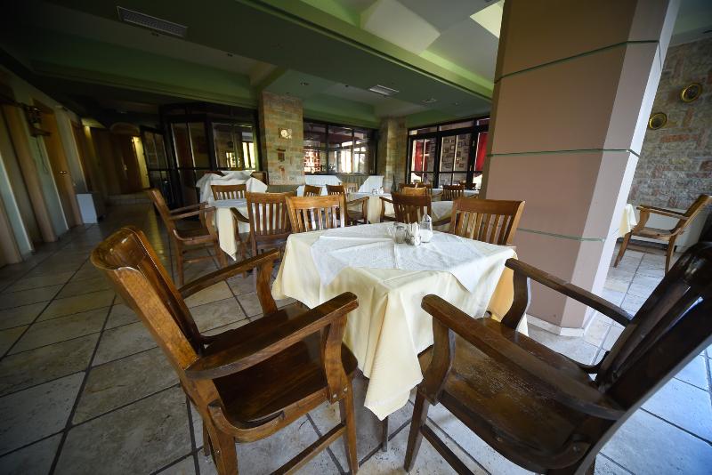 Mont Helmos - Restoran