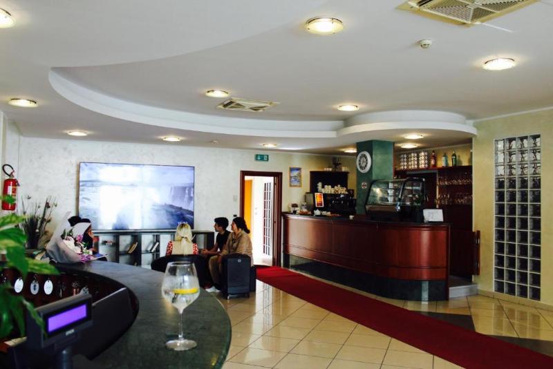 Blue Hotel - Bar