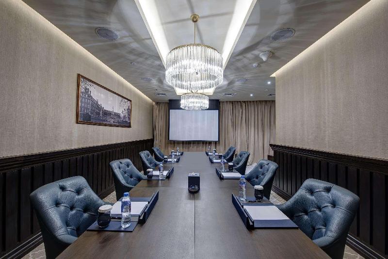 Dukes The Palm Dubai Hotel - Lobi