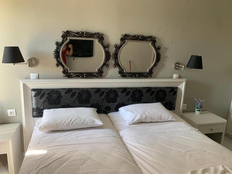 Alkyonides Hotel - Genel
