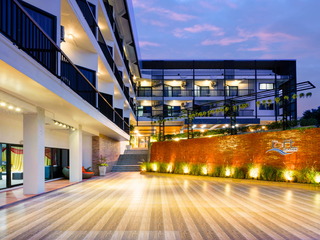 The Loft Seaside Sriracha otel fotoğrafı