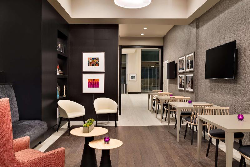 Embassy Suites by Hilton NewYorkManhattan Times Sq - Lobi