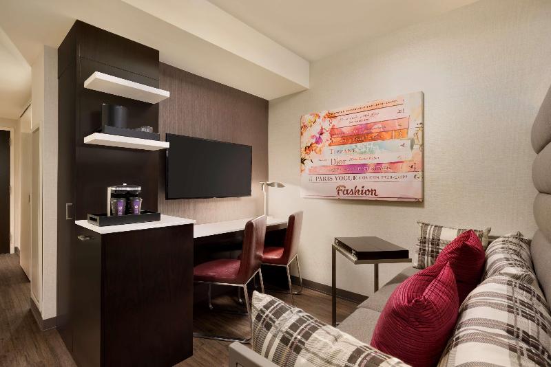 Embassy Suites by Hilton NewYorkManhattan Times Sq - Oda