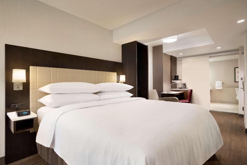 Embassy Suites by Hilton NewYorkManhattan Times Sq - Oda