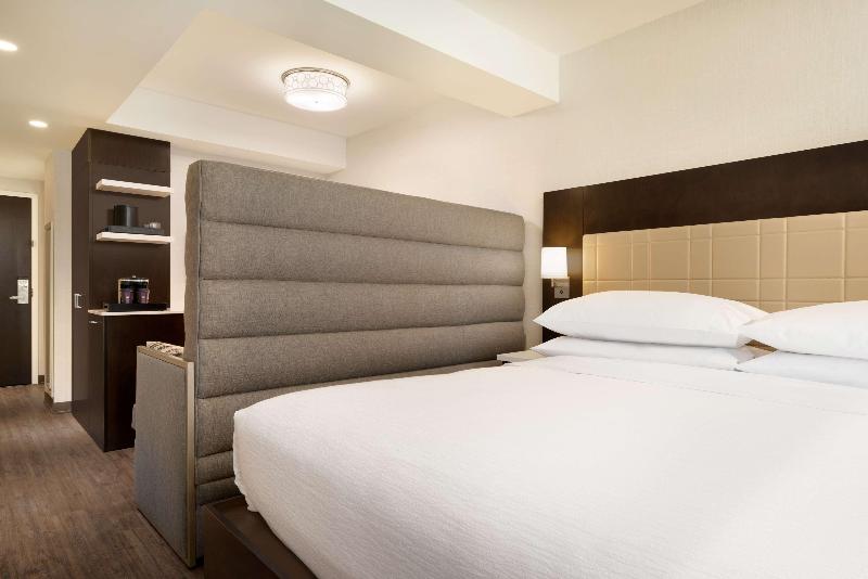 Embassy Suites by Hilton NewYorkManhattan Times Sq - Oda