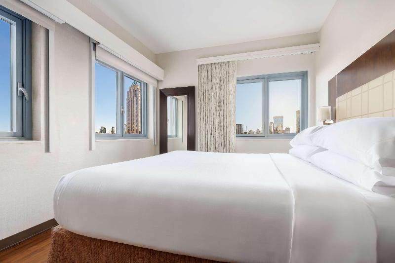 Embassy Suites by Hilton NewYorkManhattan Times Sq - Oda
