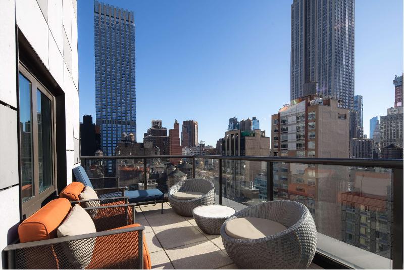 Embassy Suites by Hilton NewYorkManhattan Times Sq - Oda