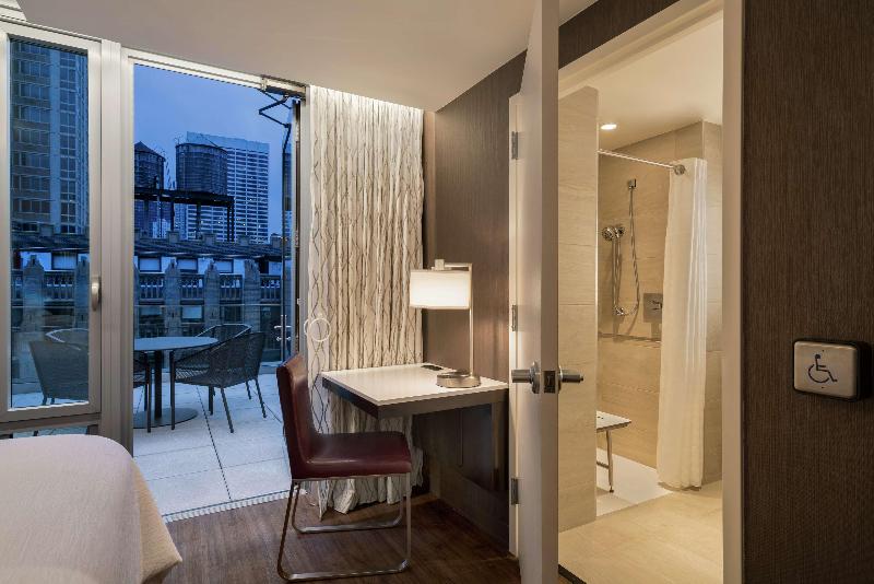 Embassy Suites by Hilton NewYorkManhattan Times Sq - Oda
