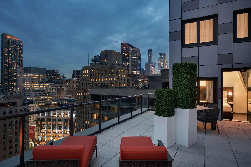 Embassy Suites by Hilton NewYorkManhattan Times Sq - Oda