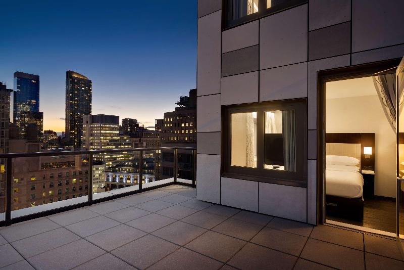 Embassy Suites by Hilton NewYorkManhattan Times Sq - Oda