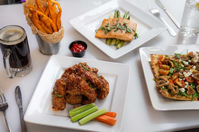 Embassy Suites by Hilton NewYorkManhattan Times Sq - Restoran