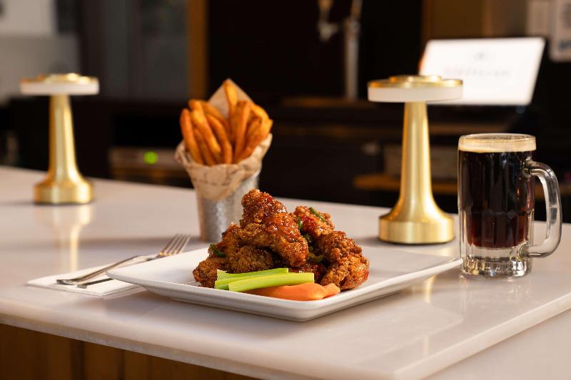 Embassy Suites by Hilton NewYorkManhattan Times Sq - Restoran