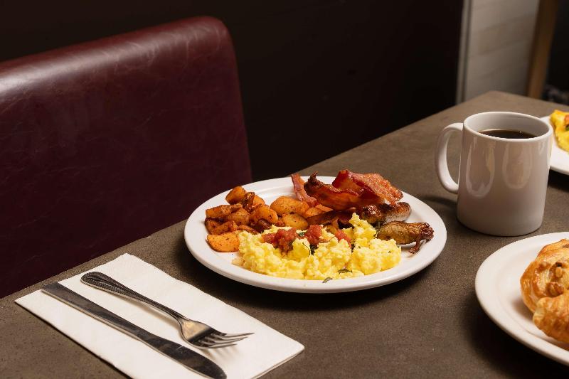 Embassy Suites by Hilton NewYorkManhattan Times Sq - Restoran