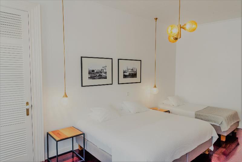 Comercial Azores Guest House - Oda