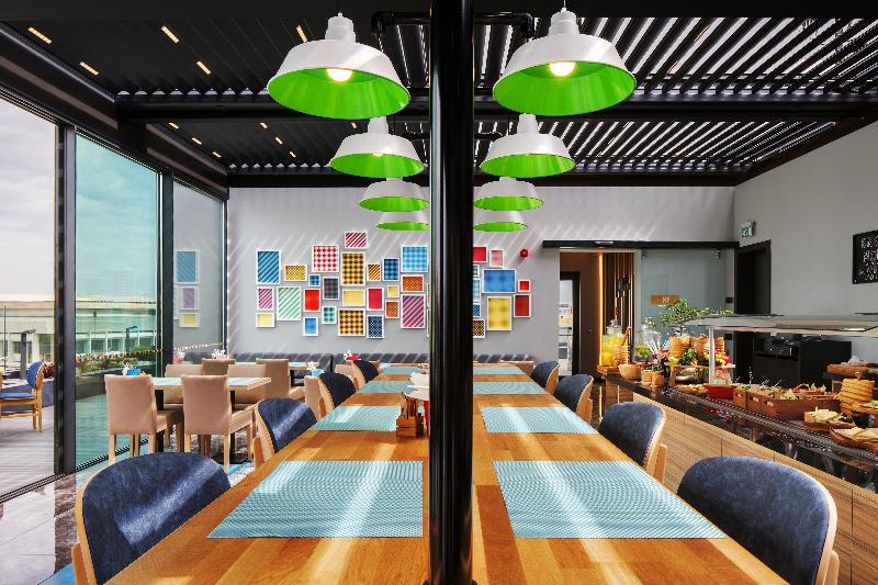Park Inn by Radisson Izmir - Restoran