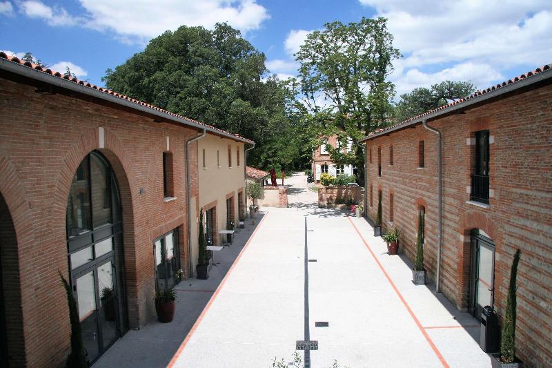 Best Western Premier Le Domaine de Montjoie - Genel