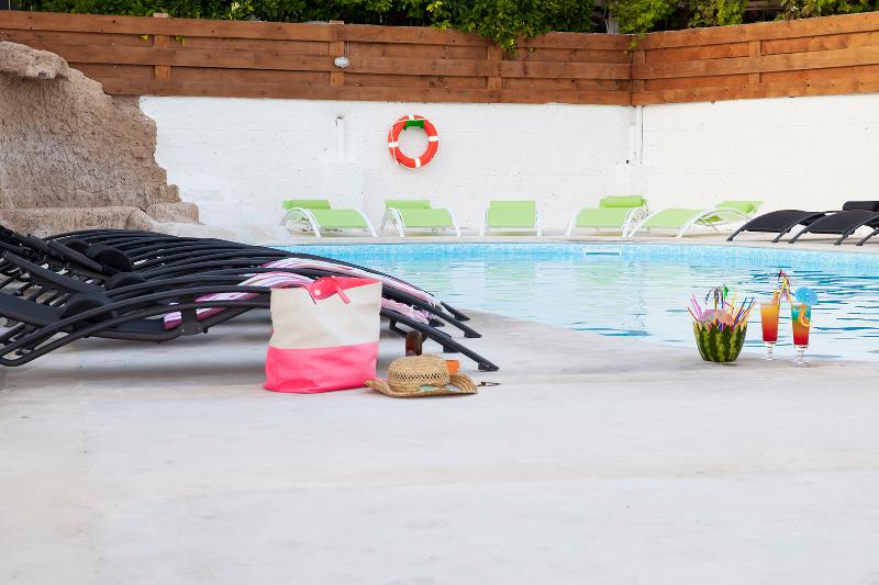 Alecos Hotel Apts - Genel