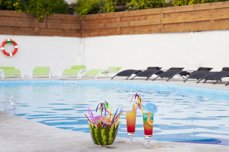 Alecos Hotel Apts - Havuz