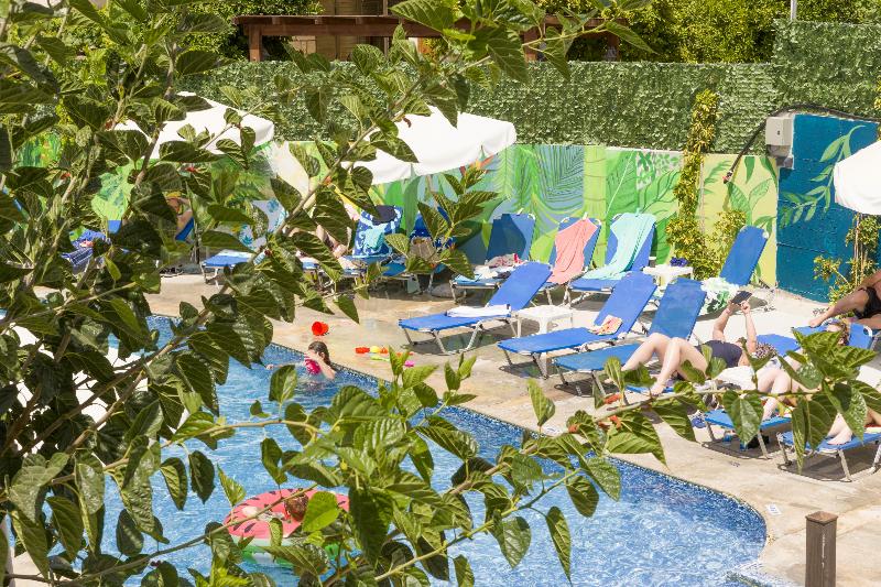 Alecos Hotel Apts - Havuz