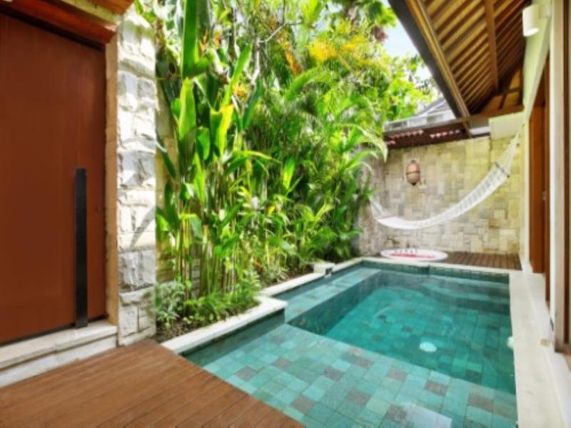 Aksari Villa Seminyak by Ini Vie Hospitality - Havuz