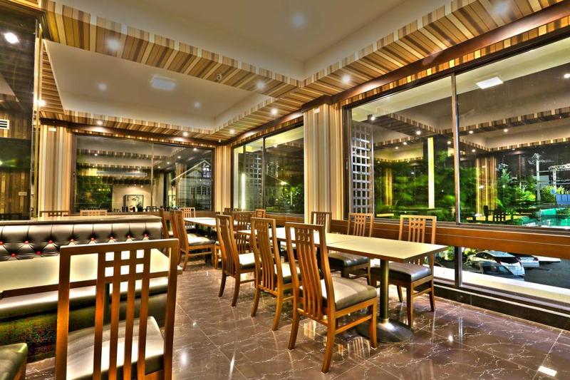 Chateau De Sukhumvit Hotel Bangkok - Restoran
