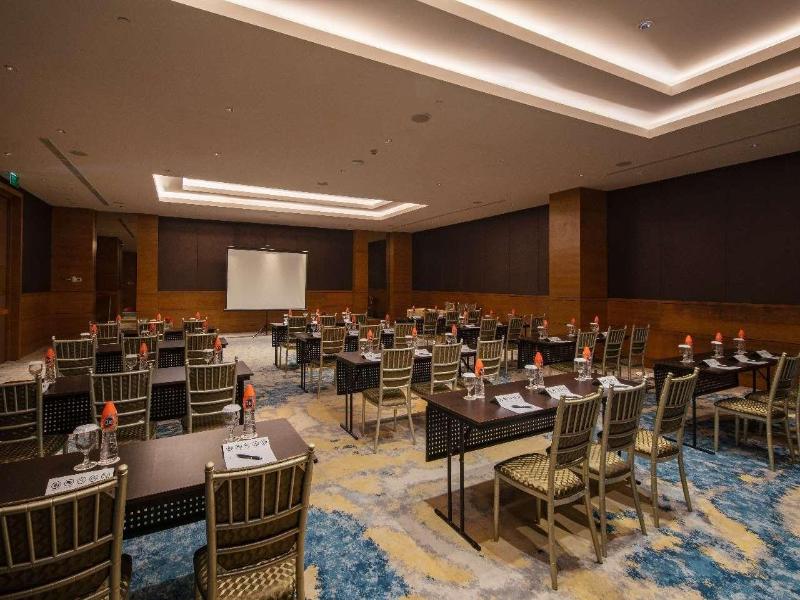 Vasa Hotel Surabaya - Toplantı