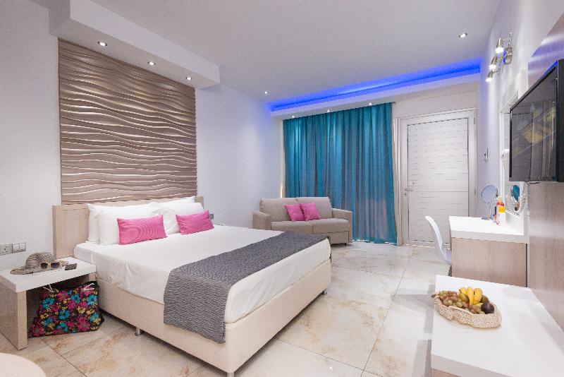 Loutsiana Hotel & Apartments - Oda