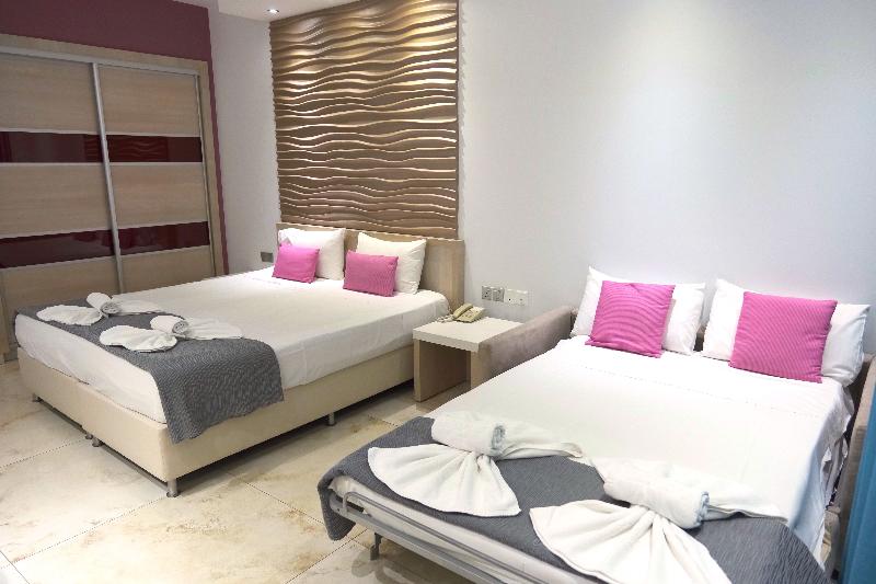 Loutsiana Hotel & Apartments - Oda
