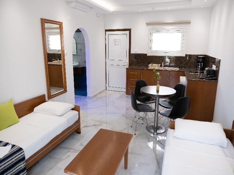 Loutsiana Hotel & Apartments - Oda