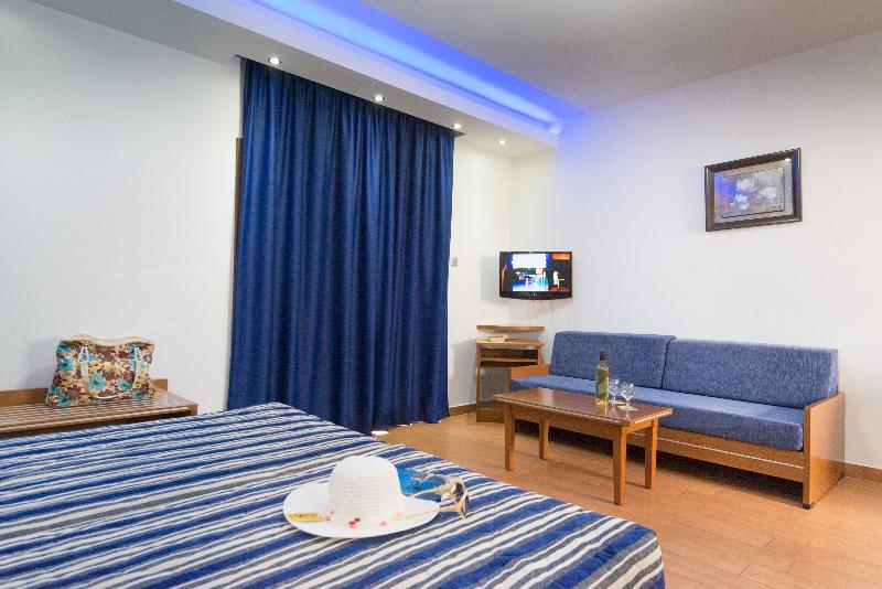 Loutsiana Hotel & Apartments - Oda