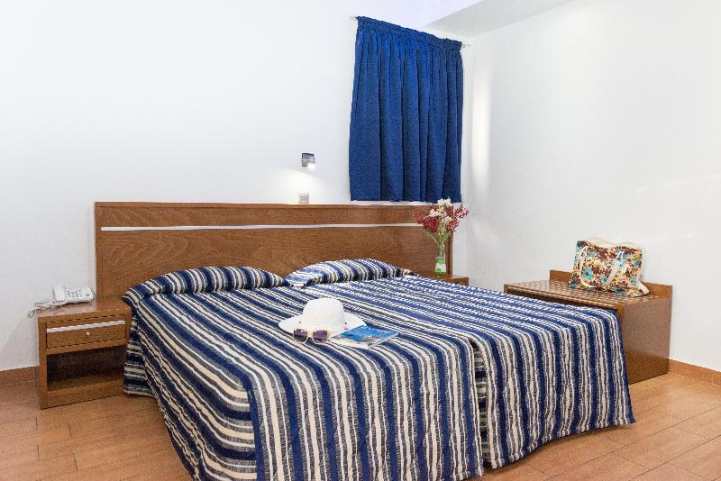 Loutsiana Hotel & Apartments - Oda