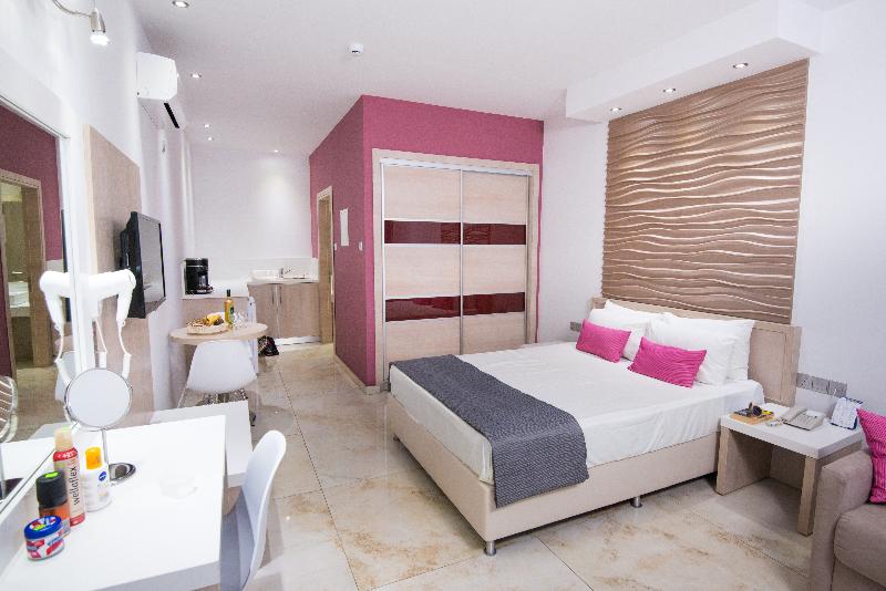 Loutsiana Hotel & Apartments - Oda