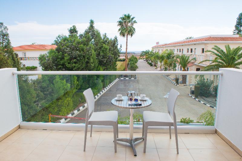 Loutsiana Hotel & Apartments - Oda