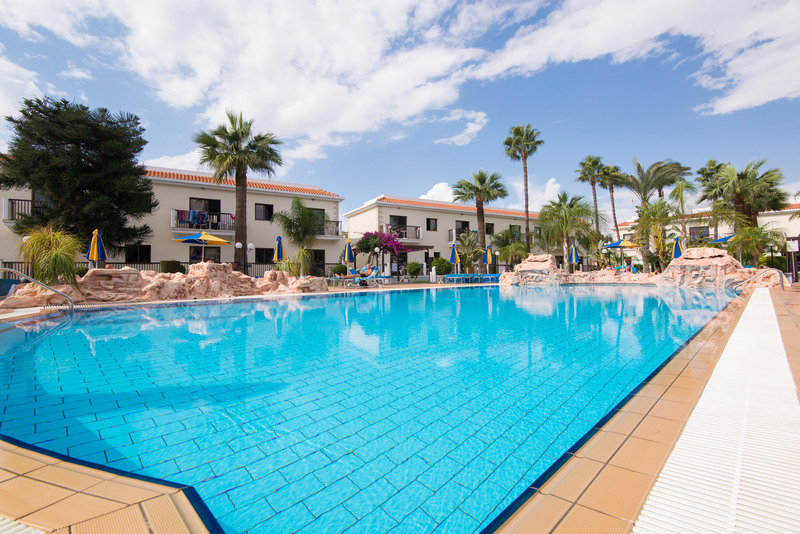 Loutsiana Hotel & Apartments - Havuz