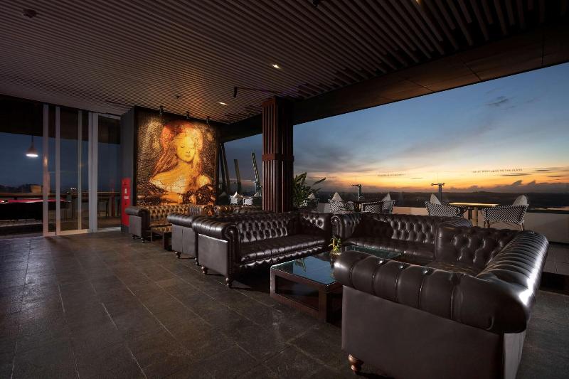Wyndham Panbil Batam - Bar