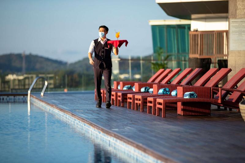 Wyndham Panbil Batam - Havuz