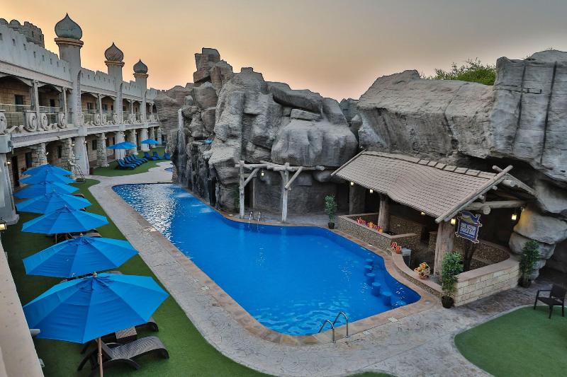 Emirates Park Resort - Havuz