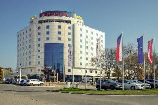 Cosmopolitan Bobycentrum fotoÄŸrafÄ±