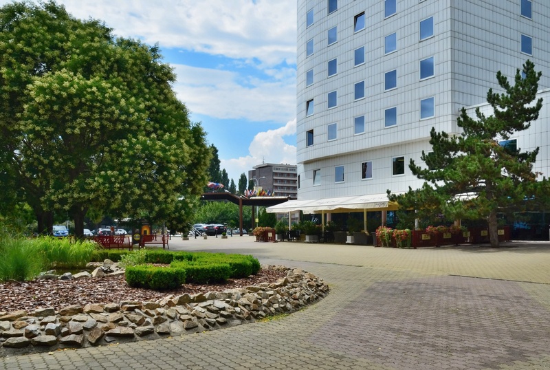 Cosmopolitan Bobycentrum - Teras