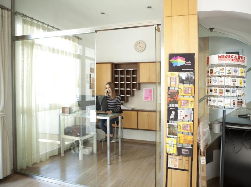 Malvarrosa Beach Rooms - Lobi