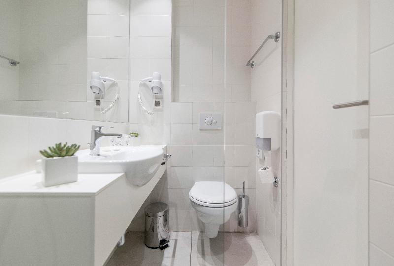 Belgrade Inn Garni Hotel - Oda